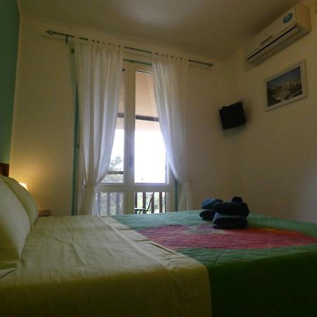 B&B Mrcaruba Стинтино Екстериор снимка